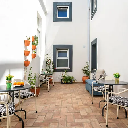 Casas Da Formosa - Downtown Alegria 3*