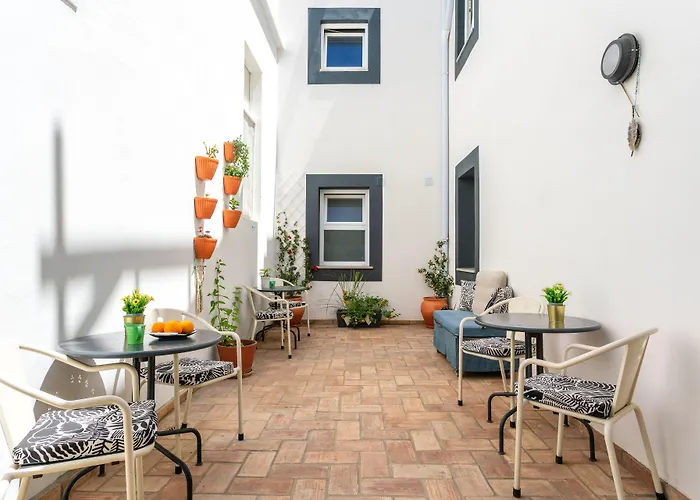 Casas Da Formosa - Downtown Alegria 3*